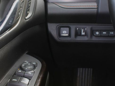 Used 2023 GMC Acadia AT4 w/ Technology Package image 16