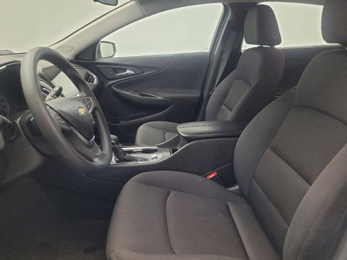 Used 2022 Chevrolet Malibu LT FWD image 17