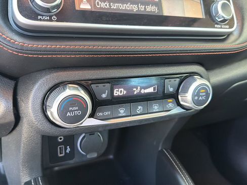 Used 2020 Nissan Kicks SR w/ SR Premium Package FWD image 25