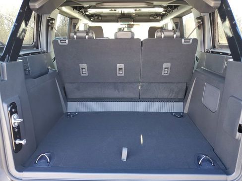 New 2026 Ford Bronco Outer Banks w/ Sasquatch Package image 37