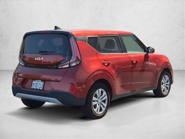 Used 2023 Kia Soul LX FWD image 5