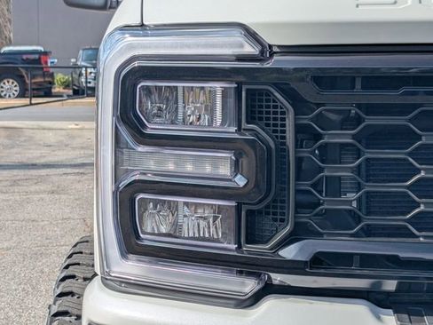 New 2026 Ford F250 Lariat w/ Black Appearance Package AWD/4WD image 11