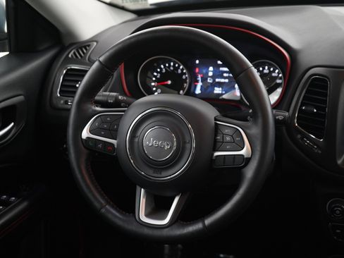 Used 2018 Jeep Compass Trailhawk w/ Leather Interior Group AWD/4WD image 14