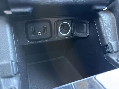 Used 2020 Buick Encore Preferred w/ Safety Package FWD image 17
