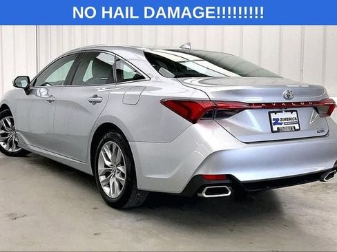 Used 2020 Toyota Avalon XLE w/ Moonroof Package FWD image 11