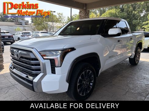 Used 2023 Toyota Tundra Limited w/ Power Package AWD/4WD image 1