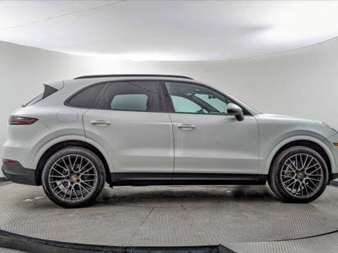 Used 2019 Porsche Cayenne image 8
