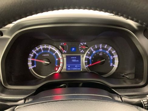 Used 2018 Toyota 4Runner TRD Off-Road Premium image 19