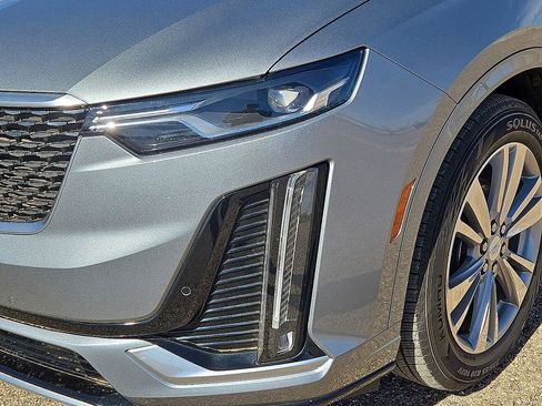 Used 2024 Cadillac XT6 Premium Luxury image 9