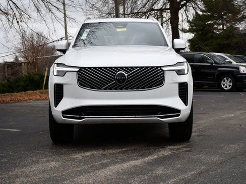 New 2026 Volvo XC90 B6 Plus w/ Protection Package Premier AWD/4WD image 2