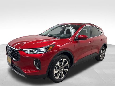 Certified 2023 Ford Escape Platinum w/ Premium Technology Package image 7