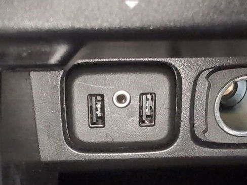 Certified 2022 Buick Encore Preferred image 32