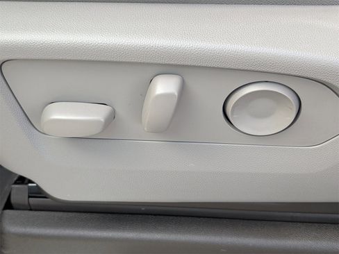 Used 2023 Chevrolet Silverado 1500 RST w/ Convenience Package II image 21