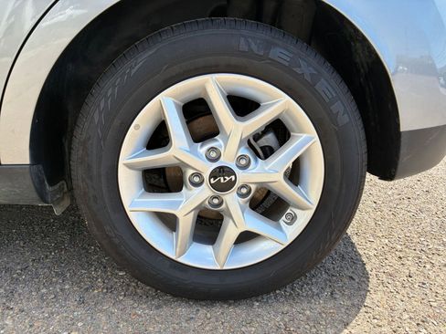 Used 2025 Kia Soul LX w/ LX Technology Package image 28