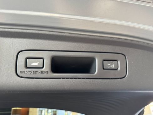 Certified 2025 Acura ADX AWD image 37