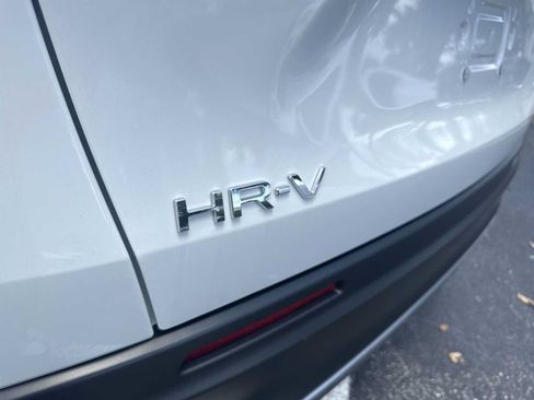 Used 2023 Honda HR-V Sport image 11