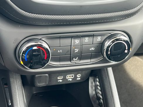 Certified 2023 Chevrolet TrailBlazer LS FWD image 25