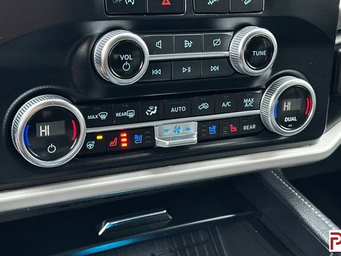 Used 2023 Ford Expedition XLT image 26