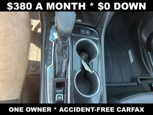 Used 2023 Chevrolet Equinox Premier image 23