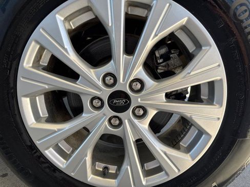 Used 2024 Ford Escape Active AWD/4WD image 5