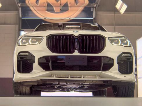Used 2020 BMW X5 M50i w/ Executive Package AWD/4WD image 8