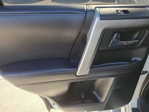 Used 2021 Toyota 4Runner Limited AWD/4WD image 12