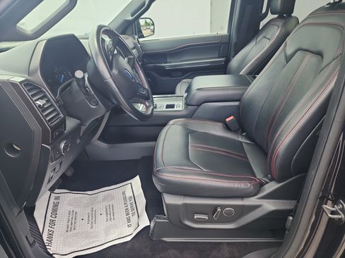Used 2019 Ford Expedition Limited w/ Equipment Group 303A RWD image 12