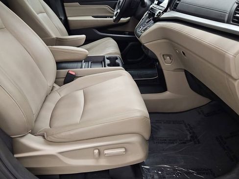 Used 2018 Honda Odyssey Touring image 20