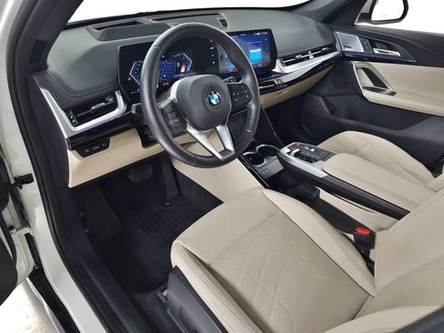 Used 2024 BMW X1 xDrive28i w/ Premium Package AWD/4WD image 18
