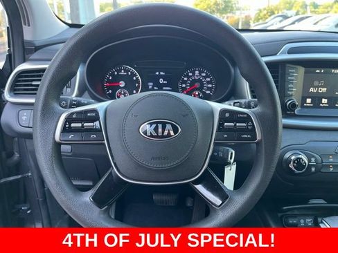 Used 2019 Kia Sorento FWD image 18