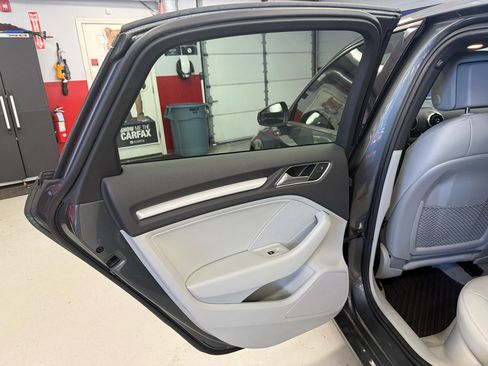 Used 2016 Audi A3 2.0T Premium image 34