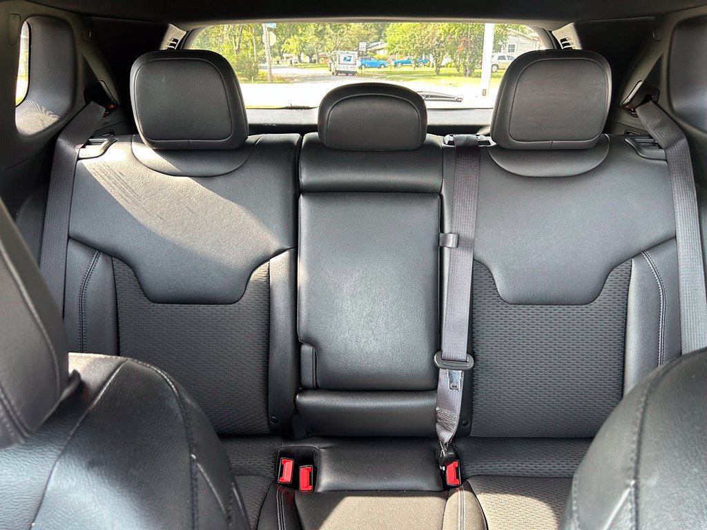 Used 2024 Jeep Compass Latitude AWD/4WD image 25