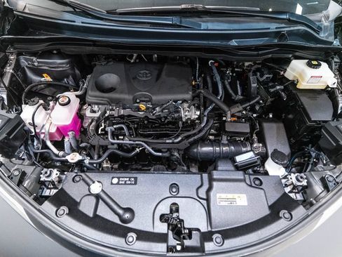 Used 2025 Toyota Sienna LE FWD image 37