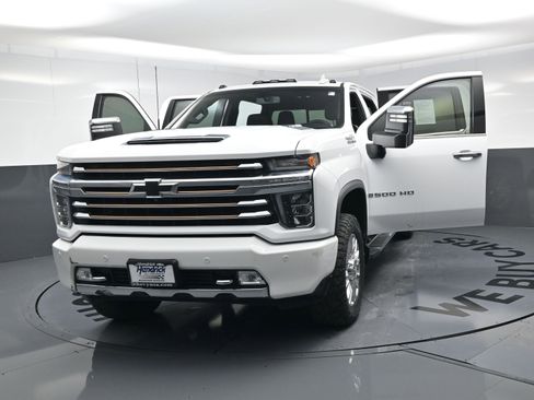 Used 2021 Chevrolet Silverado 2500 High Country image 21