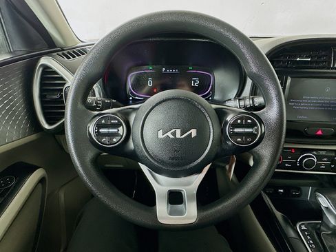 Certified 2023 Kia Soul LX image 11