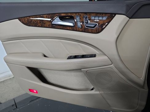 Used 2014 Mercedes-Benz CLS 550 image 22