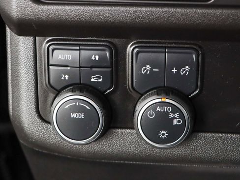 Used 2024 Chevrolet Suburban RST w/ Luxury Package AWD/4WD image 23