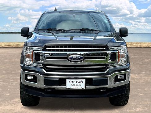 Used 2019 Ford F150 XLT image 2