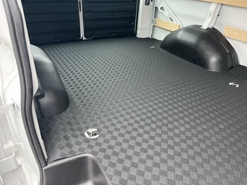 Used 2025 Chevrolet Express 2500 w/ Driver Convenience Package RWD image 23