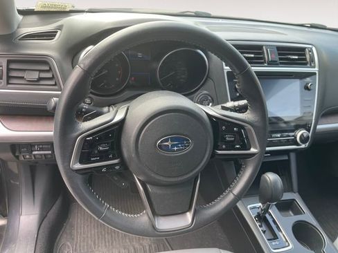 Used 2018 Subaru Outback 2.5i Limited AWD/4WD image 12