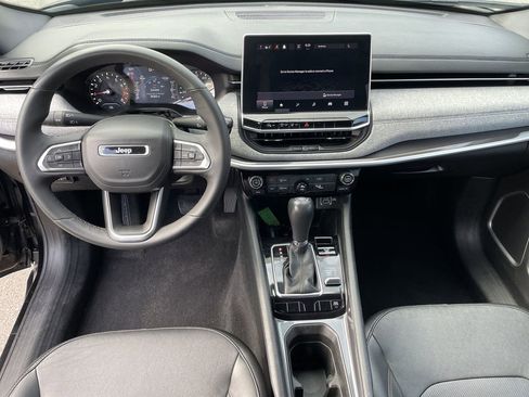 Used 2023 Jeep Compass Latitude AWD/4WD image 15