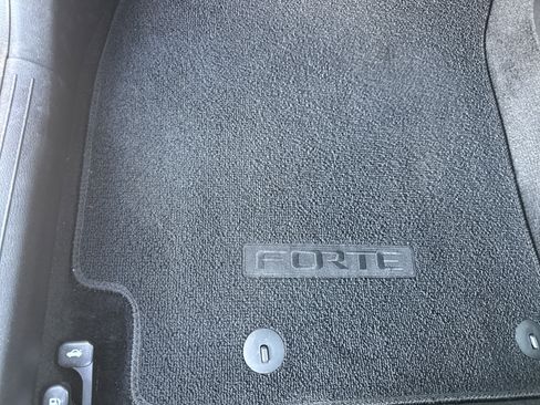 Used 2020 Kia Forte GT-Line w/ GT-Line Premium Package image 17