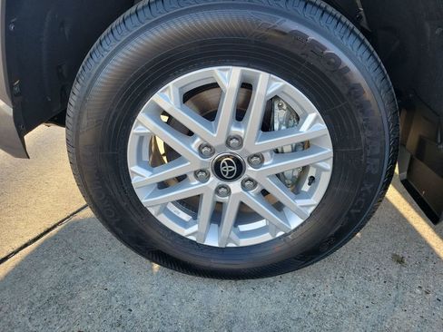 Certified 2026 Toyota Tundra SR5 w/ SR5 Convenience Package image 28