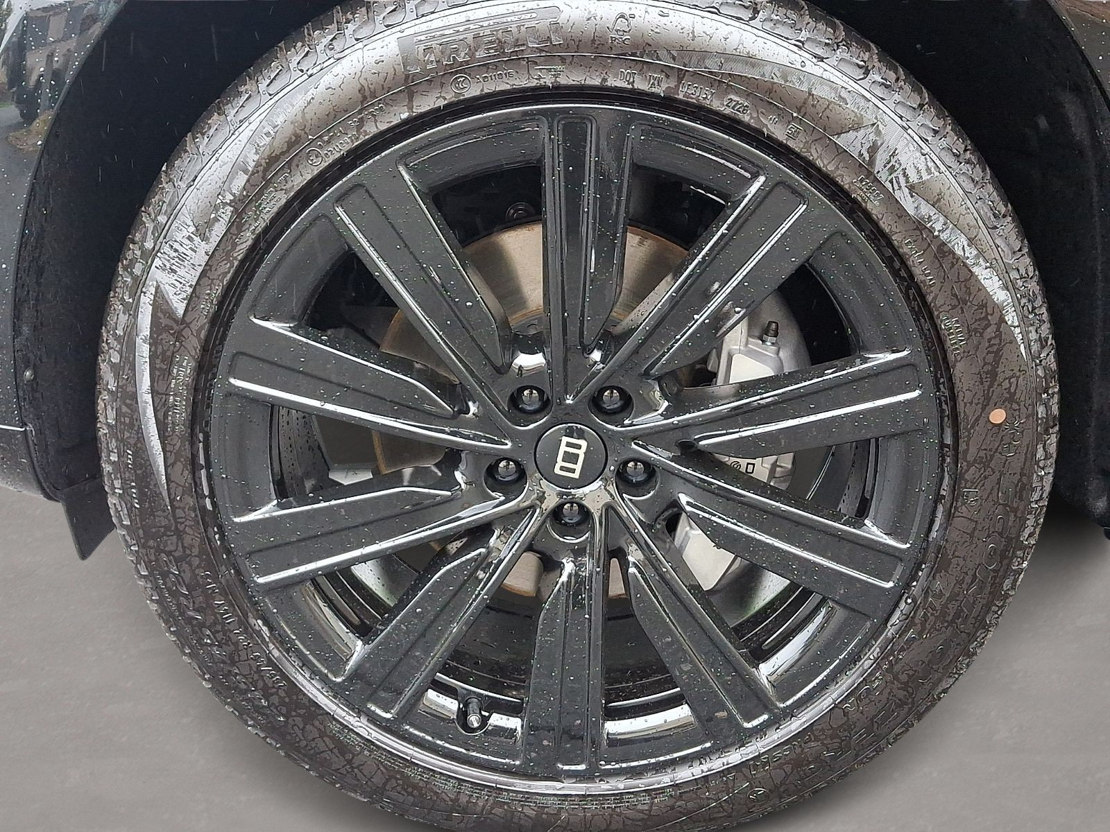 New 2027 Land Rover Range Rover Long Wheelbase SE AWD/4WD image 5
