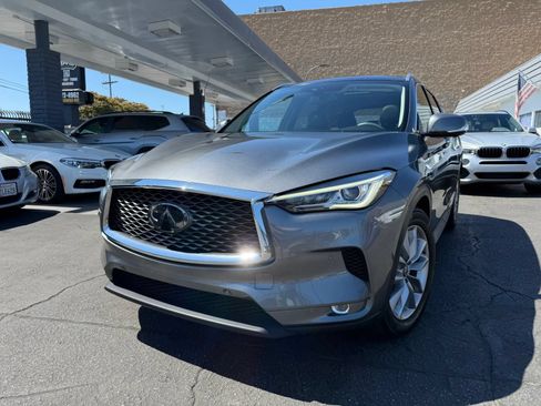 Used 2020 INFINITI QX50 Essential w/ Convenience Package FWD image 3