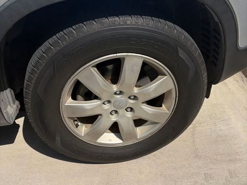 Used 2012 Kia Sorento LX w/ Convenience Pkg FWD image 15