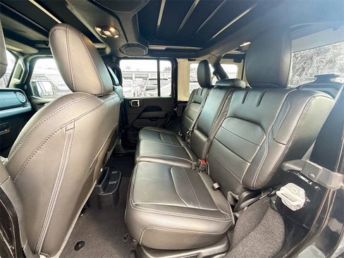 Used 2023 Jeep Wrangler Unlimited Sahara w/ Cold Weather Group image 26