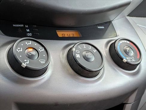 Used 2006 Toyota RAV4 2WD image 10