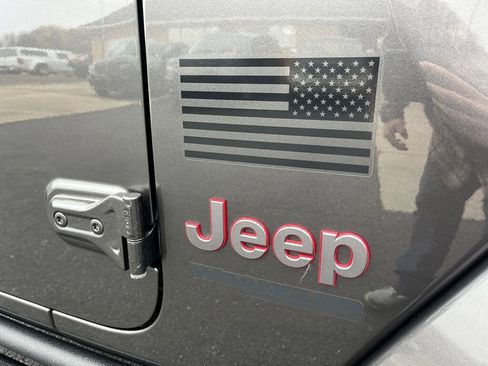 Used 2019 Jeep Wrangler Unlimited Rubicon image 11