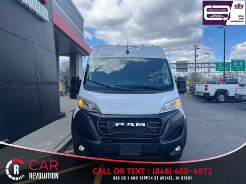 Used 2025 RAM ProMaster 2500 w/ Convenience Group FWD image 2